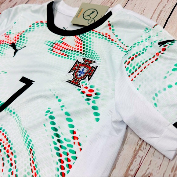 Youth Ronaldo Portugal Kit Jersey + Shorts Kids Soccer Sets (LARGE) Age 10-12 - Picture 4 of 4